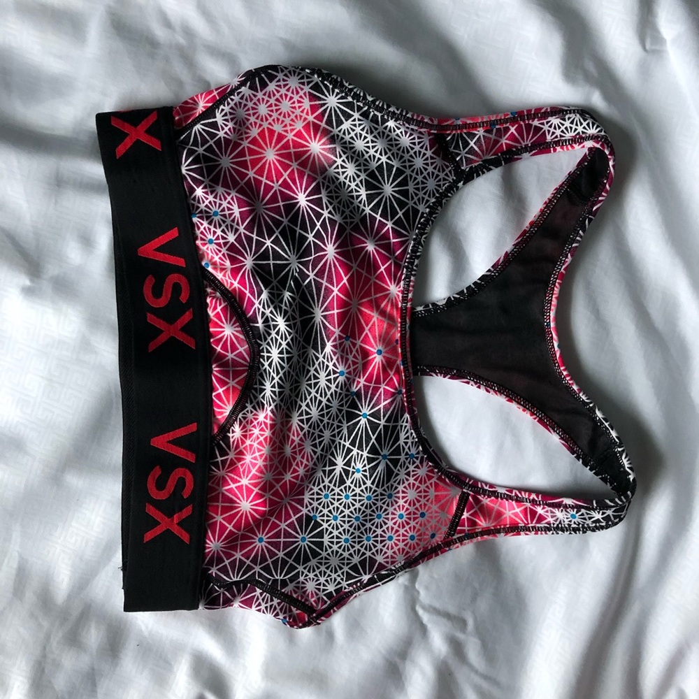 NWT Victoria’s Secret Sports Bra